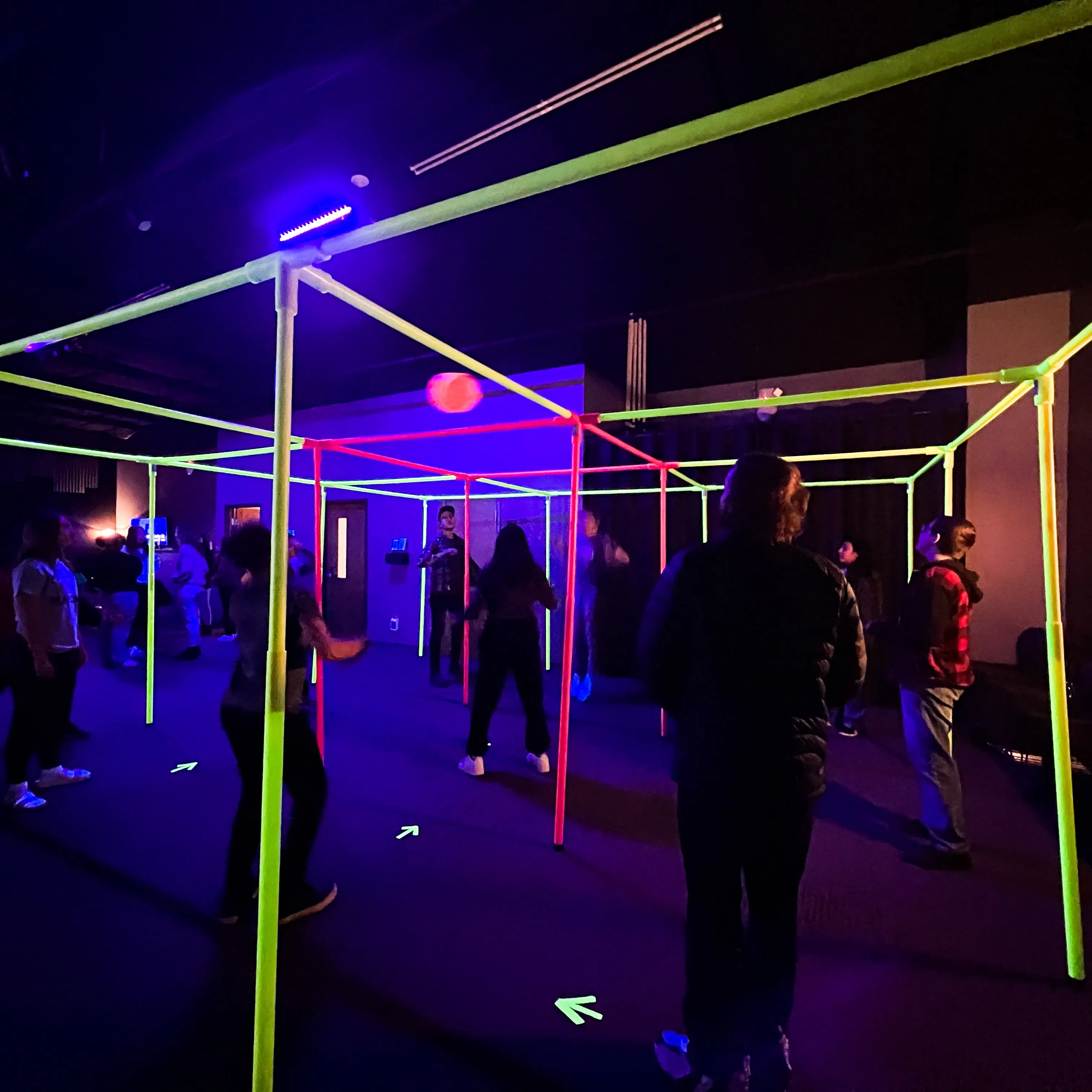9 Square in the Air: Neon Game