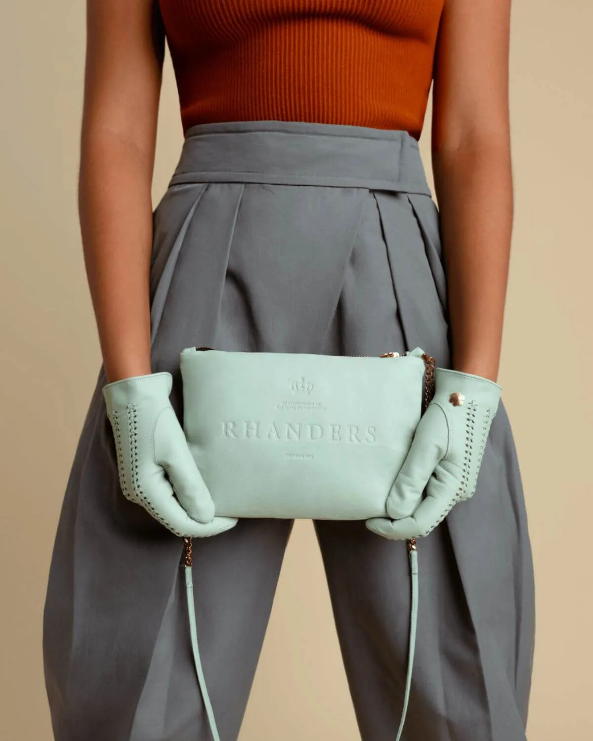 ANNA LOGO POUCH