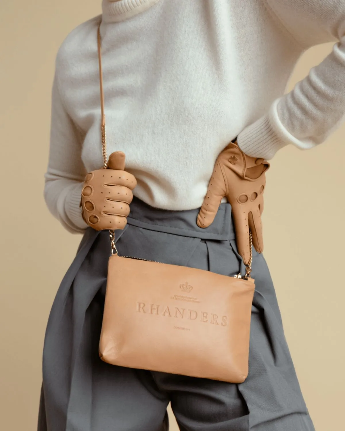 ANNA LOGO POUCH