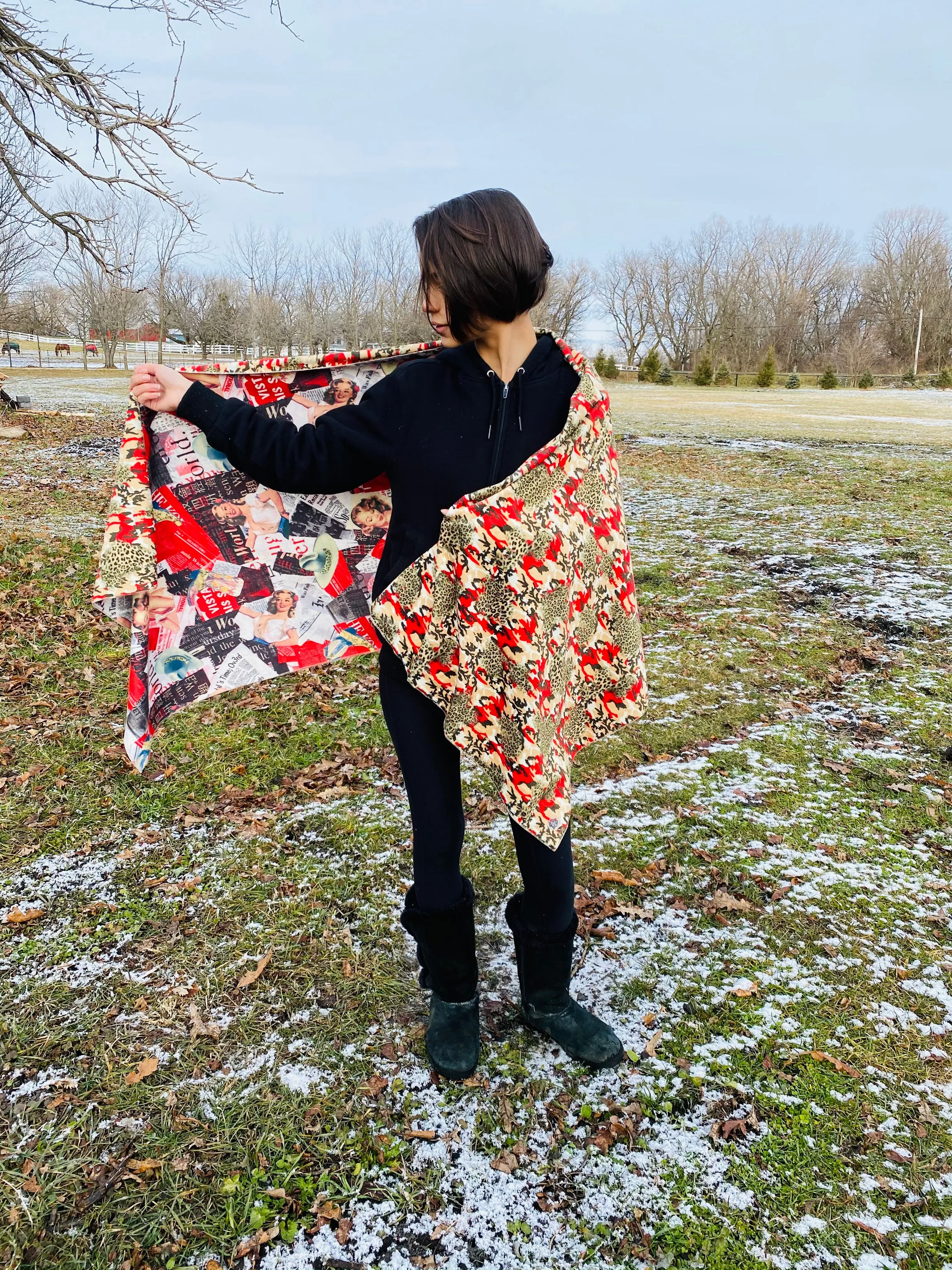 BLANKETS/SHAWL