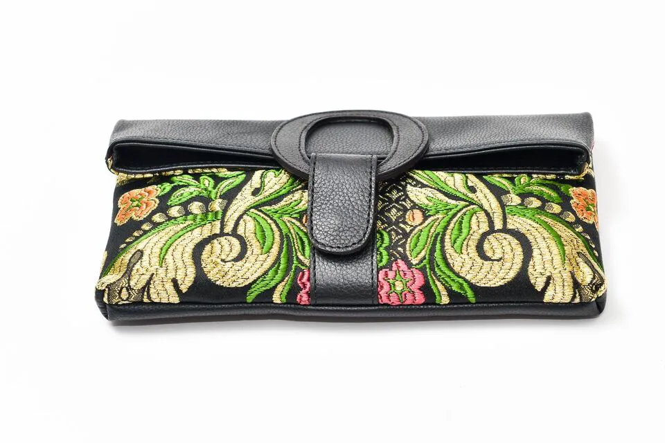 Casablanca Foldover Clutch - Black