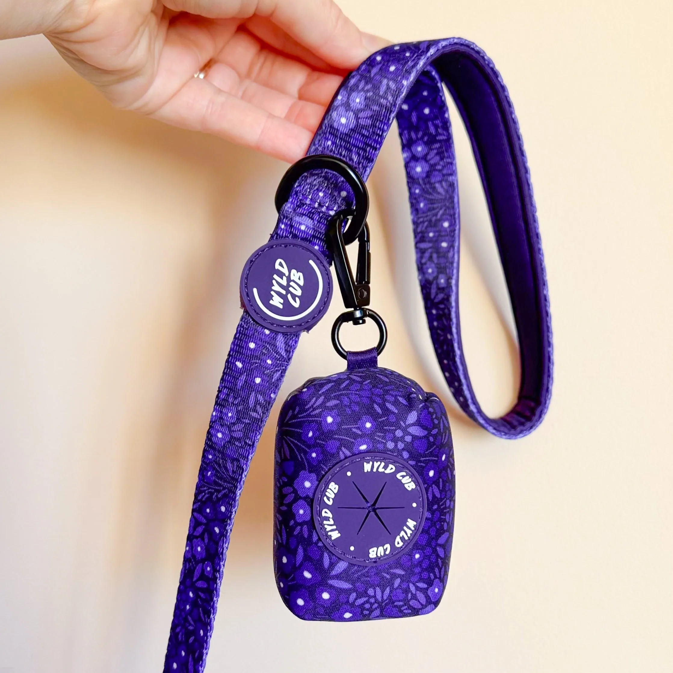 Dog Poop Bag Holder: Notting Hill Blackberry