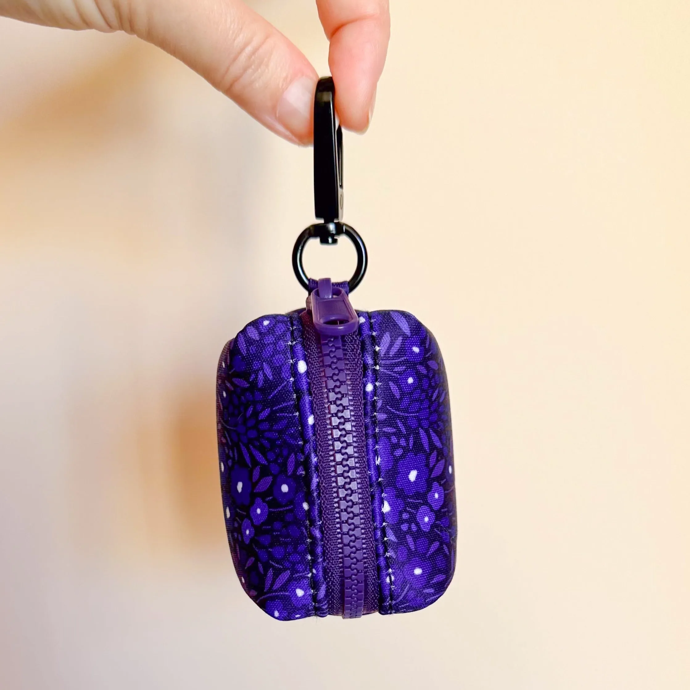 Dog Poop Bag Holder: Notting Hill Blackberry