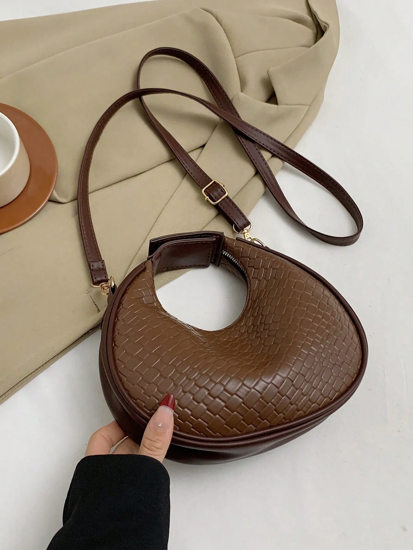 Durable And Stylish Single Shoulder Bag