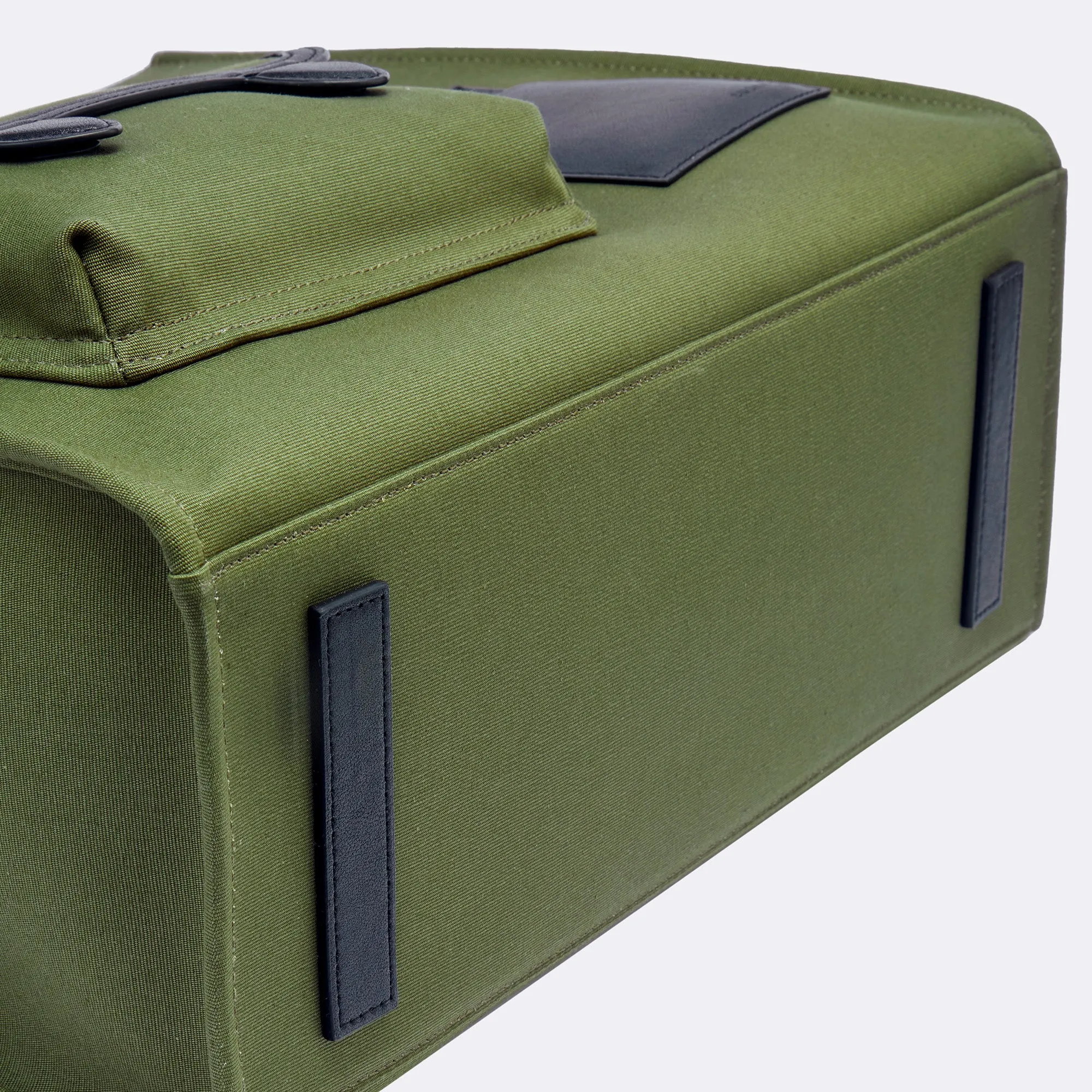 Gabriel Large Canvas Tote - Military green