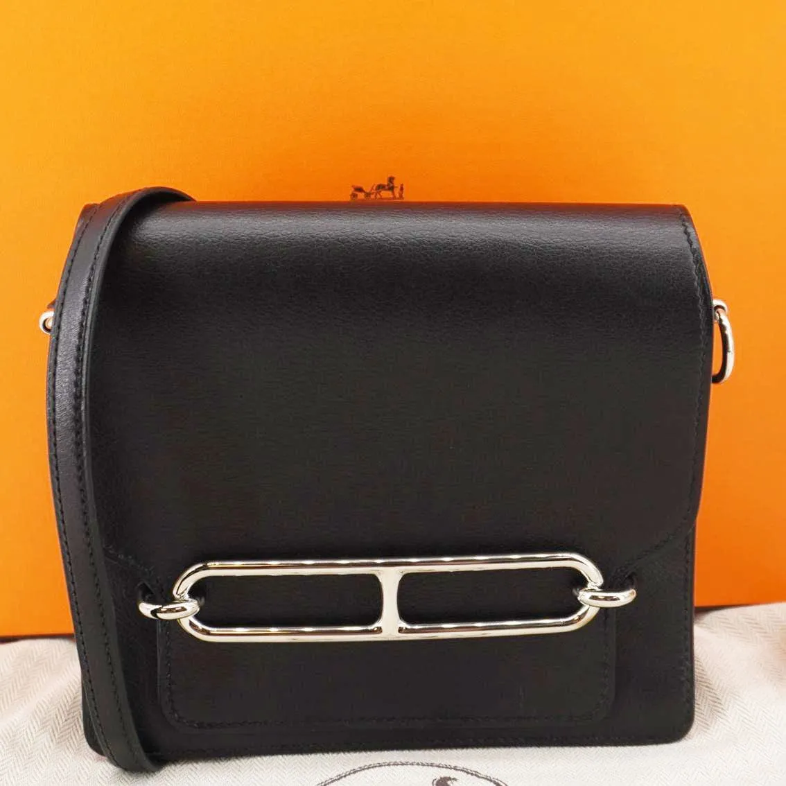 HERMES Roulis Calfskin Leather Shoulder Bag Black