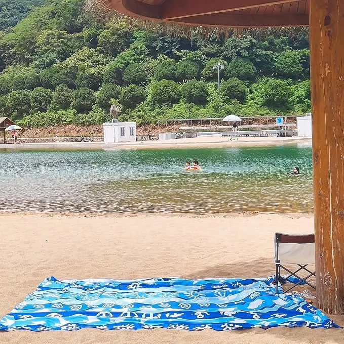 Large Beach Blanket Waterproof Sandproof 79"x 83" for 1-4 Adults,Quick Drying Beach Mat,Lightweight & Durable,Beach Essentials for Family Beach Camping Travel Picnic (Sea Horse)