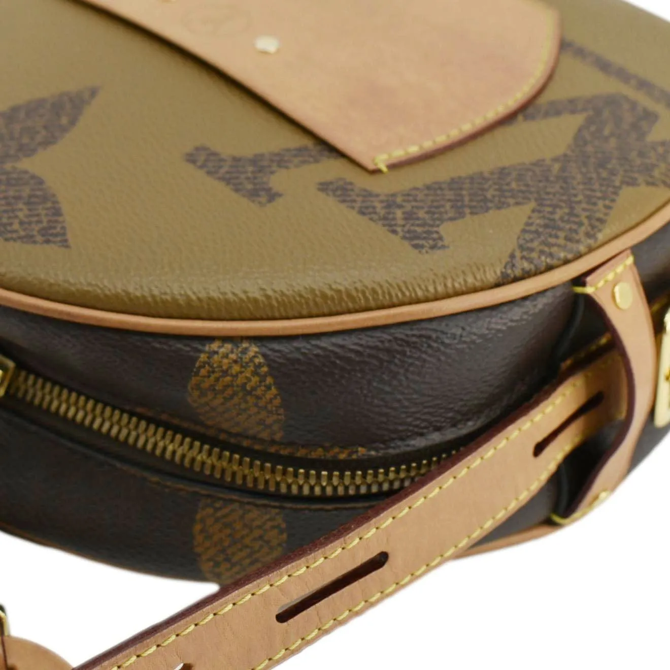 LOUIS VUITTON Boite Chapeau Souple Monogram Canvas Shoulder Bag Brown