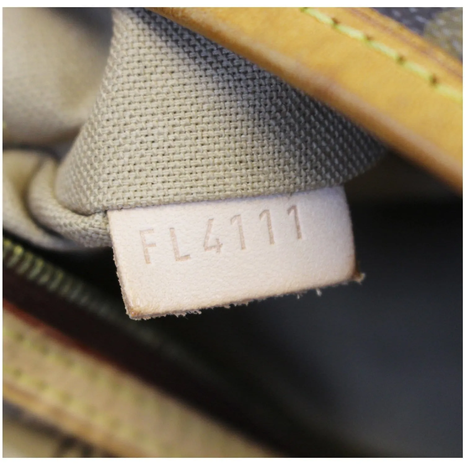 LOUIS VUITTON Delightful GM Monogram Canvas Shoulder Bag
