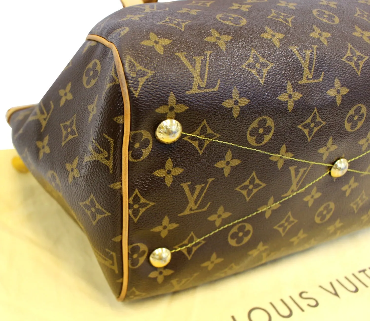 LOUIS VUITTON Monogram Canvas Tivoli GM Brown Shoulder Bag