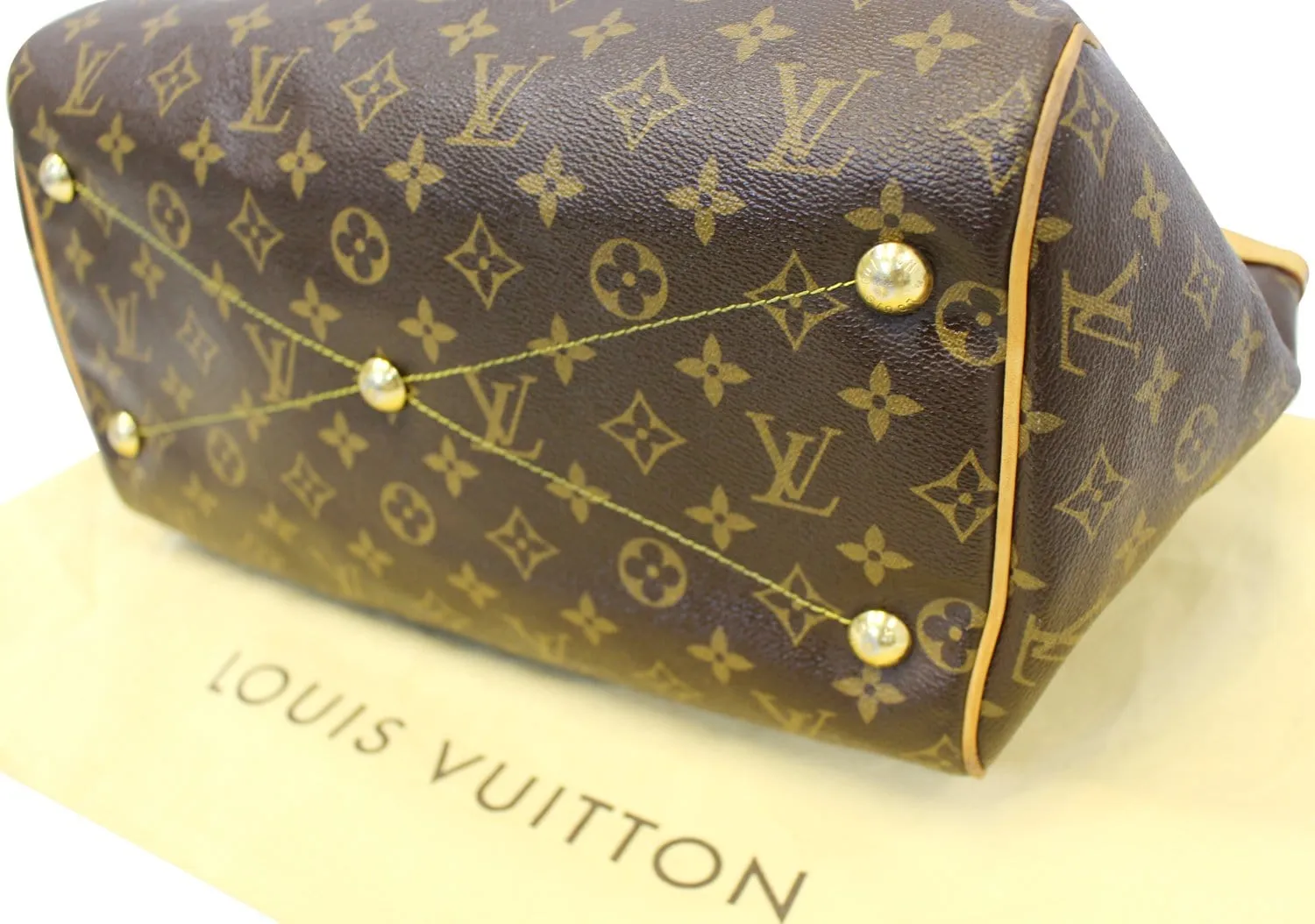 LOUIS VUITTON Monogram Canvas Tivoli GM Brown Shoulder Bag