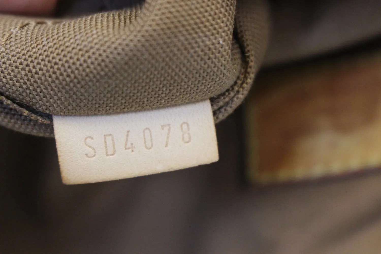 LOUIS VUITTON Monogram Canvas Tivoli GM Brown Shoulder Bag