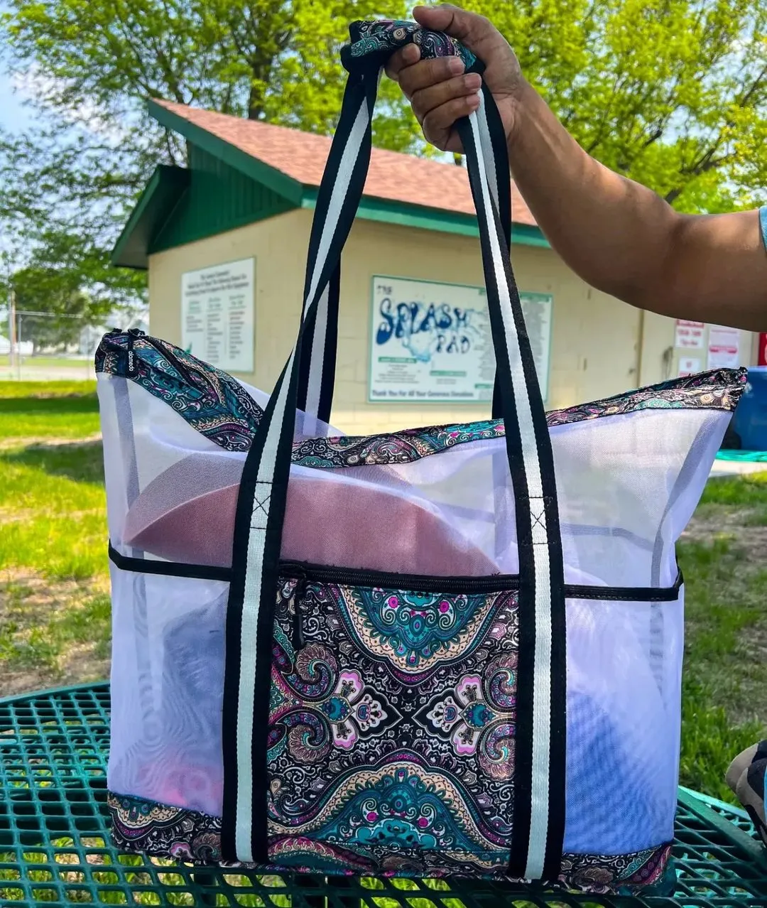 Mesh Beach Bag for Women -Extra Large Beach Tote Bag with 5 Oversized Pockets Grocery Tote Travel Bag with Top Zipper
