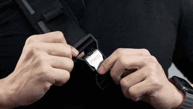 NIID Cache Hybrid Sling Pack